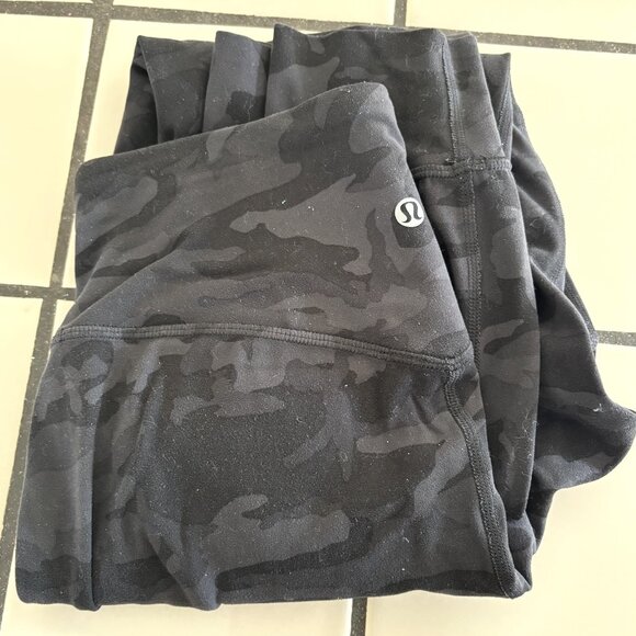 lululemon align joggers in camo print size 4 - Picture 1 of 2